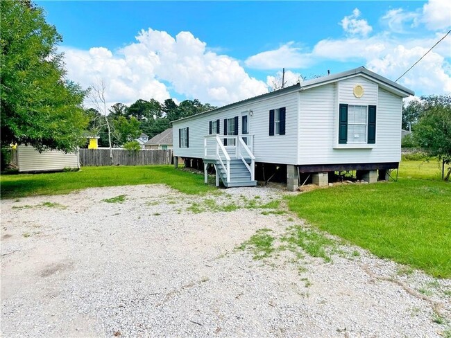 Building Photo - 566 Panther Dr Rental