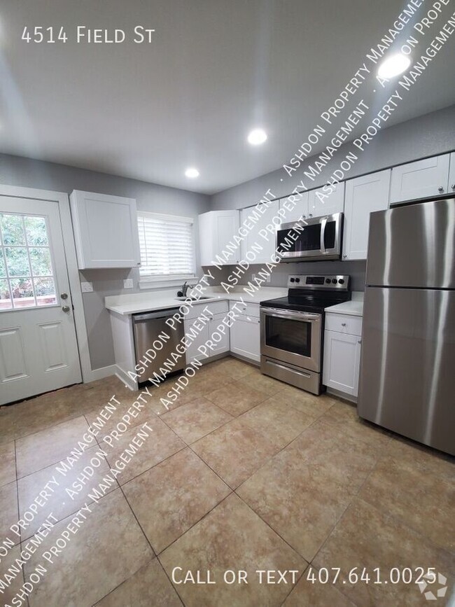 Building Photo - Beautiful 2 Bed 1 Bath Unit For Rent in Wh... Rental