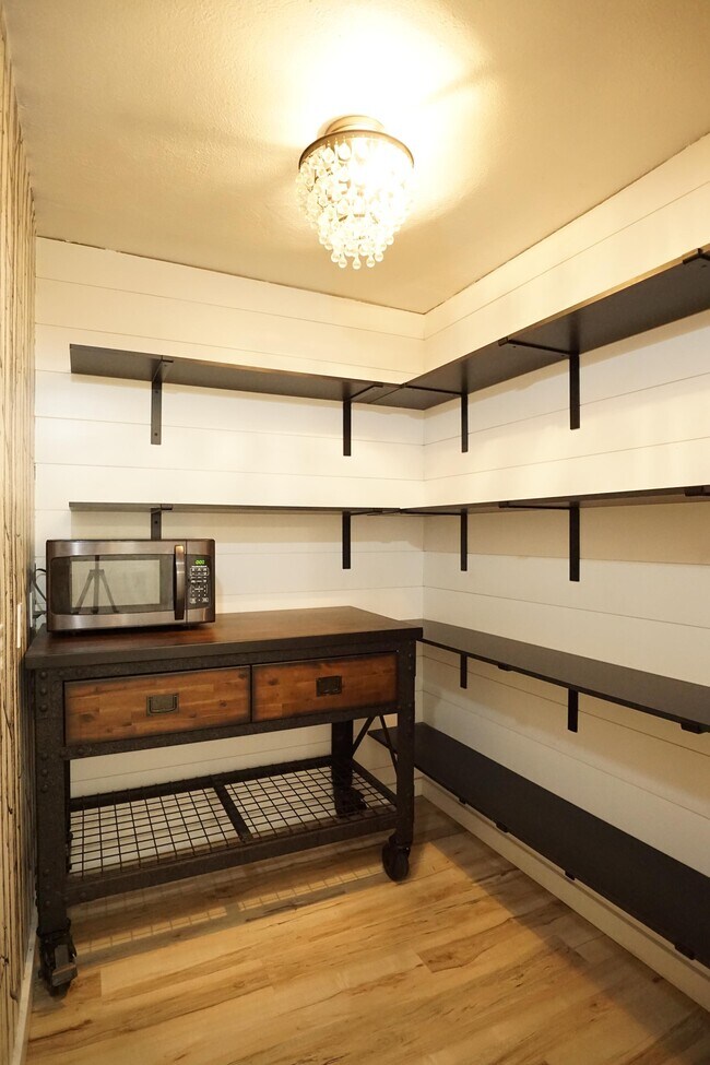 Photo - 4114 S Hosmer St