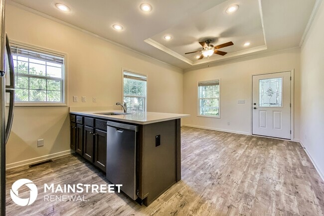 Photo - 1705 19th St S