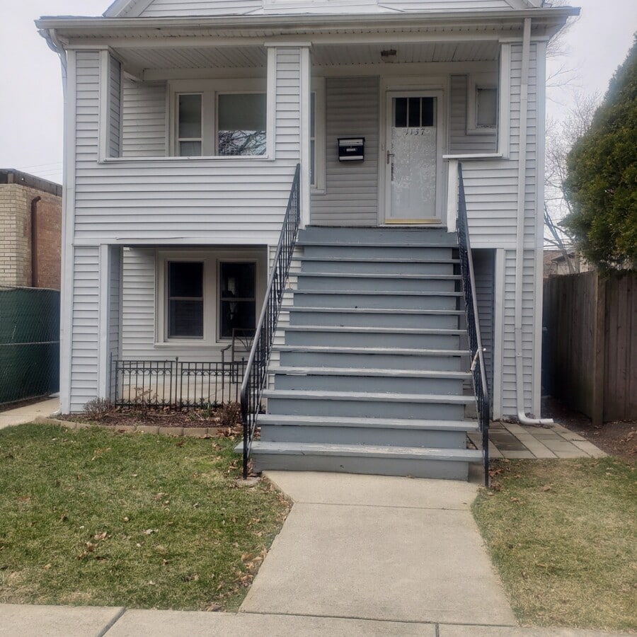 Photo - 1137 Highland Ave Unit Apt 2