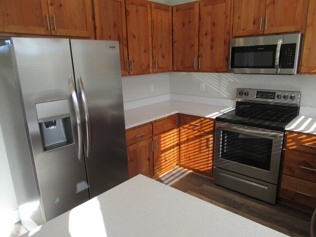 Photo - Large Duplex in South Salem! Unit 1170