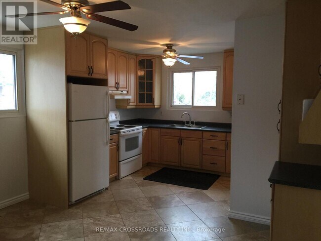 Photo - 11 Lawnhurst Dr