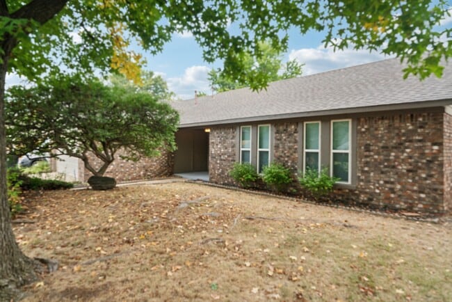 Photo - 2904 E Fort Worth St