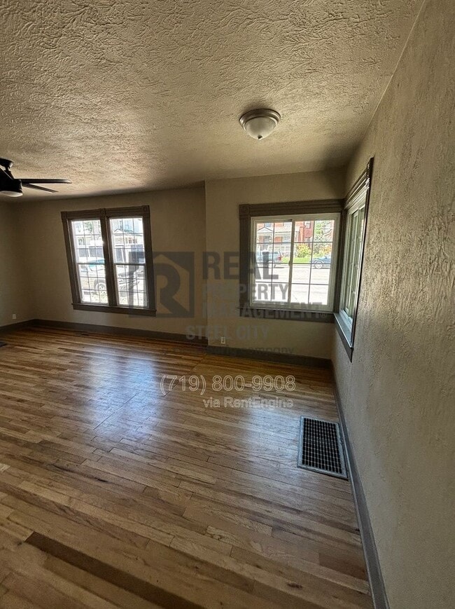 Photo - 410 W 13th St