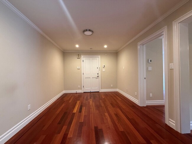 230 Urbano Dr Unit B