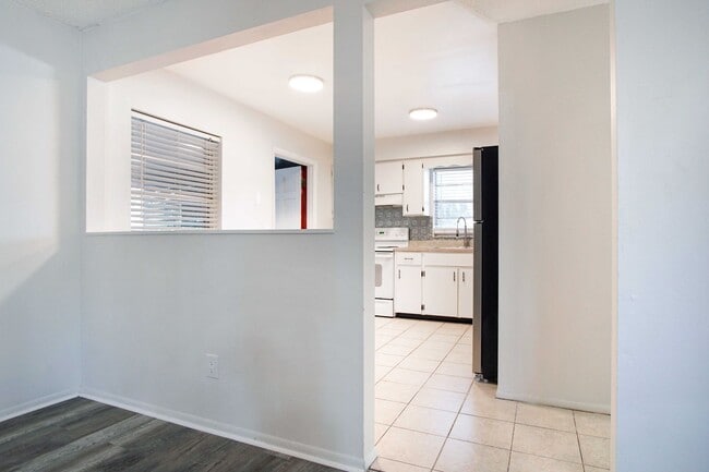 Photo - 2287 Avenue G NW Unit C