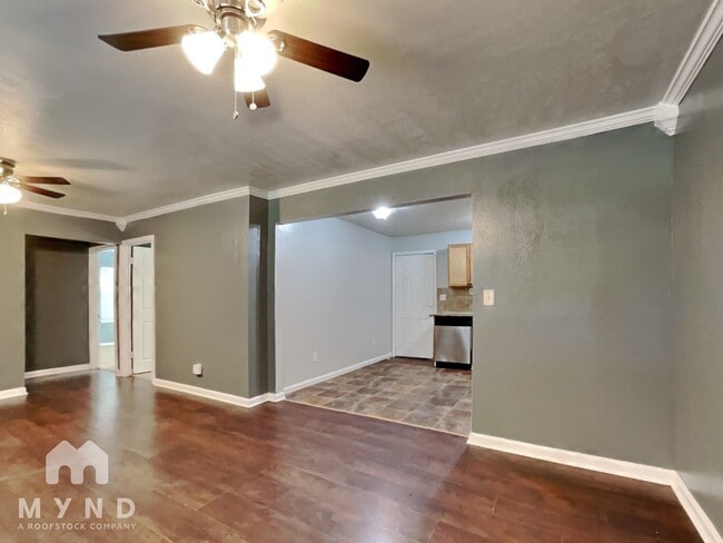 305 Sherbrook Ct
