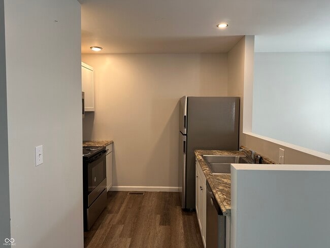 Photo - 2921 N Dearborn St