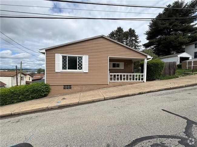 Building Photo - 401 9th St Rental