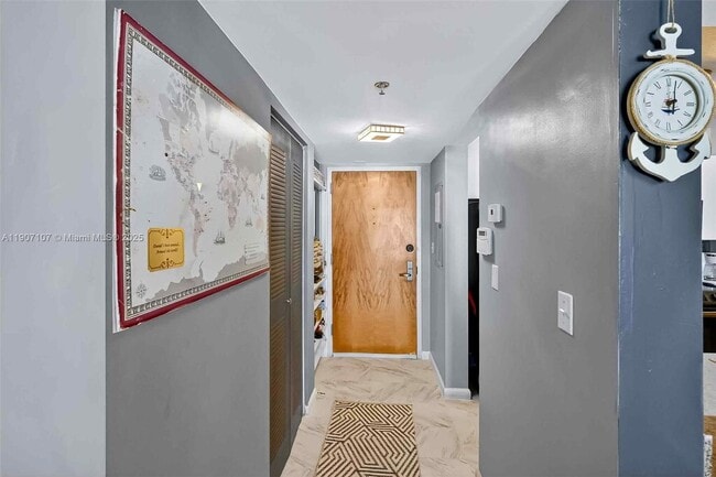 Photo - 1200 Brickell Bay Dr Unit 3914