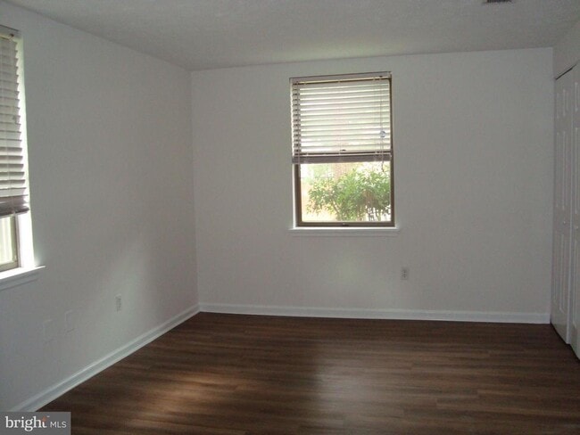 Photo - 18704 Caledonia Ct Unidad B