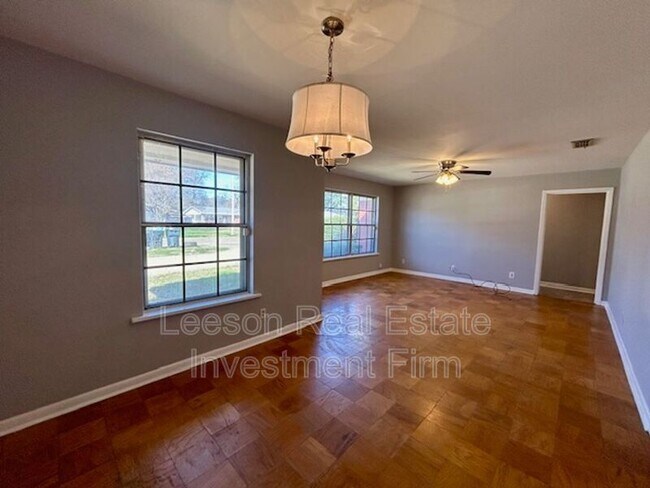 Photo - 1139 Carolina St