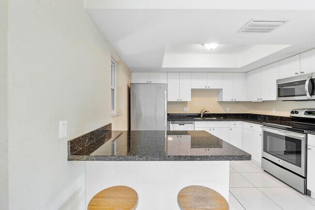 Photo - 8095 W St John Ave