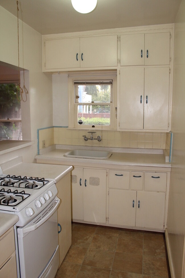 Photo - 417-421 Normal Ave Unit 421 Normal Ave