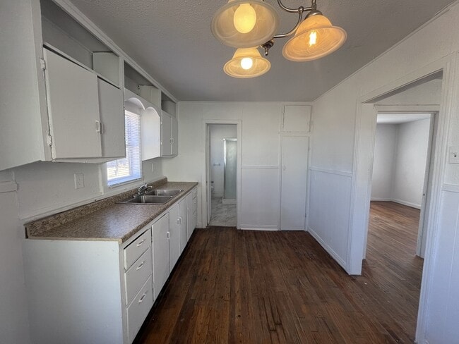 Photo - 4509 Avenue G