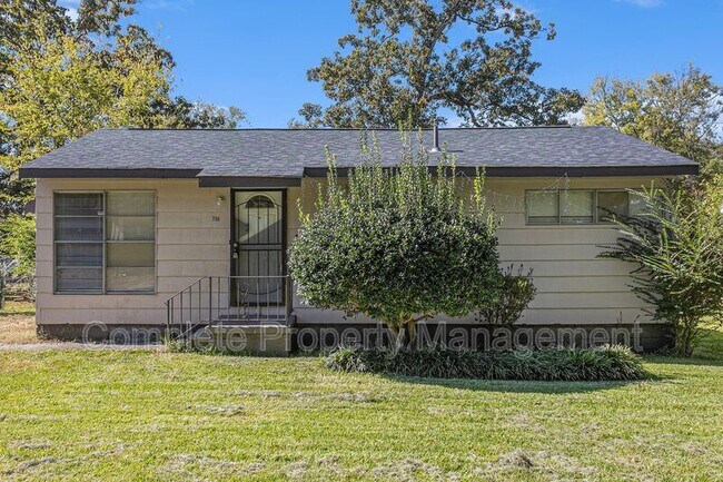 Photo - 756 30th St SW