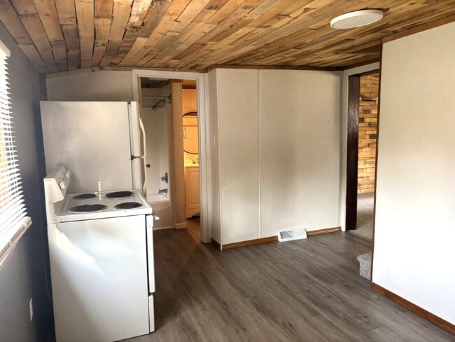 Photo - 516 W Wescott Ave