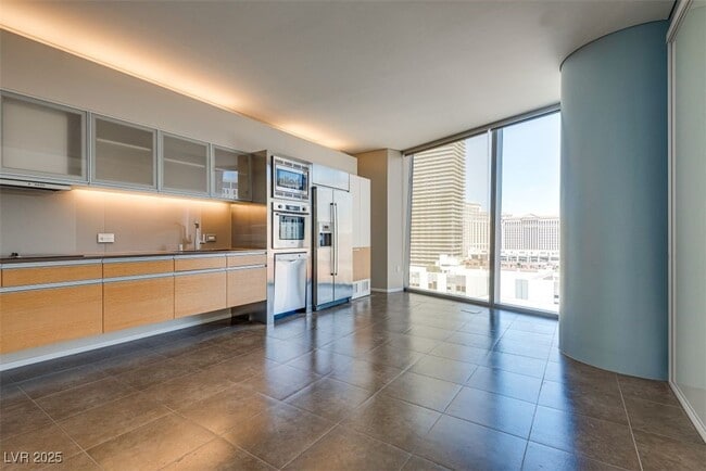 Building Photo - 3722 S Las Vegas Blvd Unit 1407