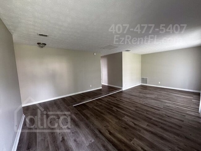 Photo - 2886 River Oak Dr