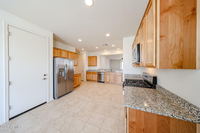7106 W Hedge Hog Pl