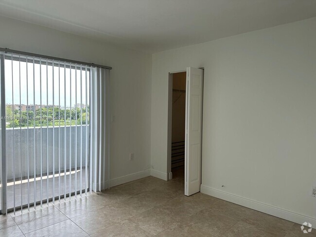 Building Photo - 9359 Fontainebleau Blvd Unit 417 Rental