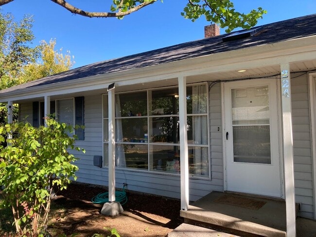 Photo - 224 NE 127th Ave