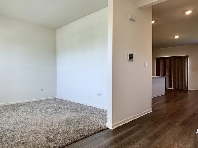 13520 Carmel Blvd