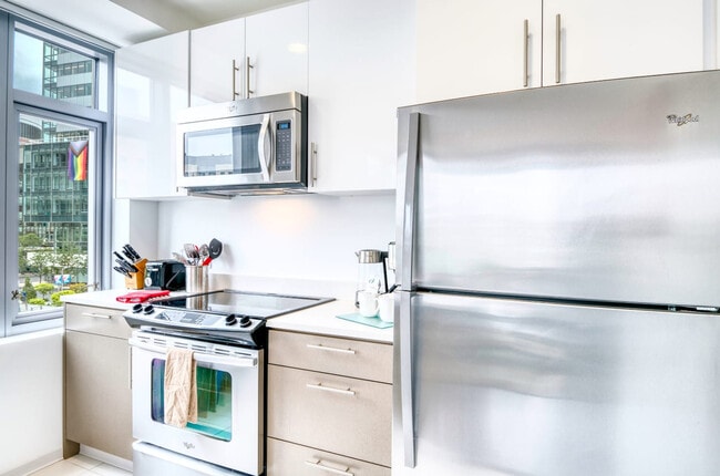 Photo - 250 Kendall St Unidad FL3-ID1050425P