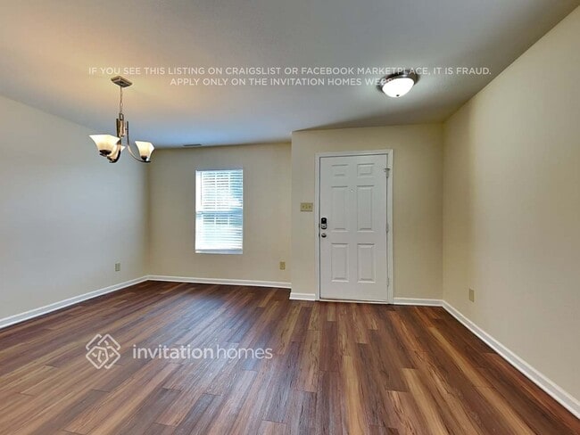 938 Littleton Dr
