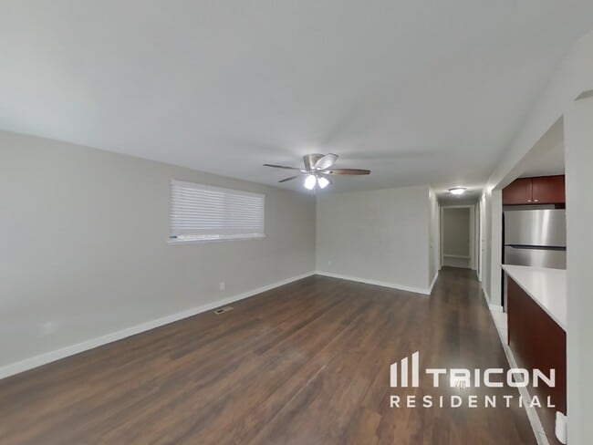 Photo - 1631 96th St S