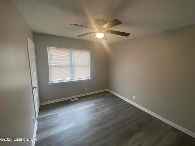 Photo - 1533 S 32nd St