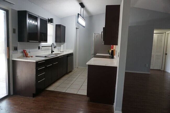 Photo - Single Story 2 bedroom 2 bathroom Townhome with Garage in Mandarin