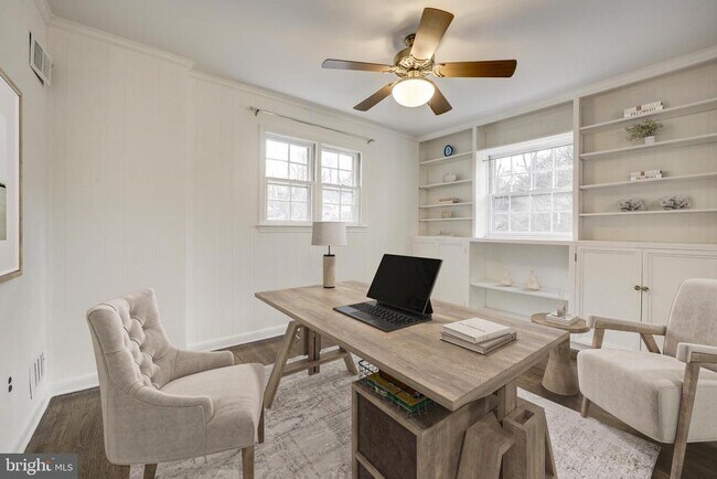 Photo - 7721 Maryknoll Ave