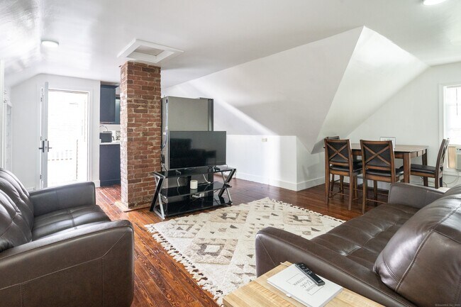 Photo - 1 Harmony St Unit 3