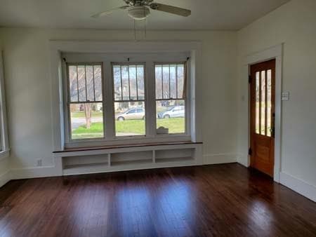 Photo - 921 W Oak St