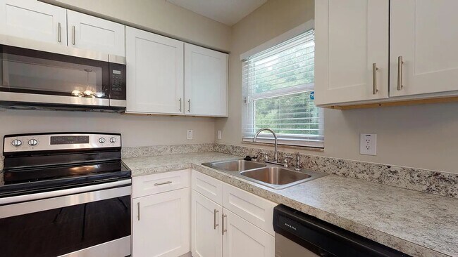 Photo - 6137 Rocky Trail