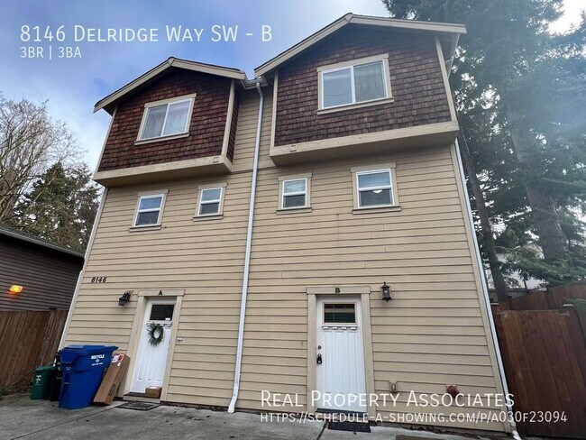 3 Bedroom Townhome in Delridge - 3 Bedroom Townhome in Delridge