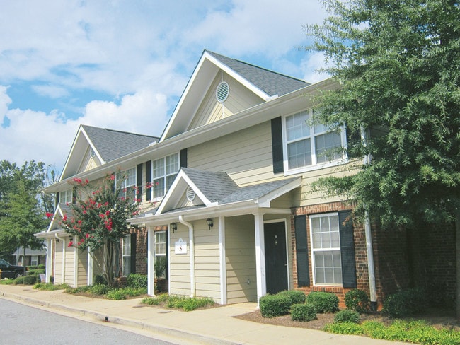 Azalea Place Apartments - Building Exterior