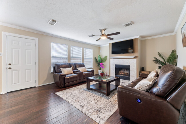 Photo - 9835 Golden Prairie Ln Apartment Unit ID1056436P