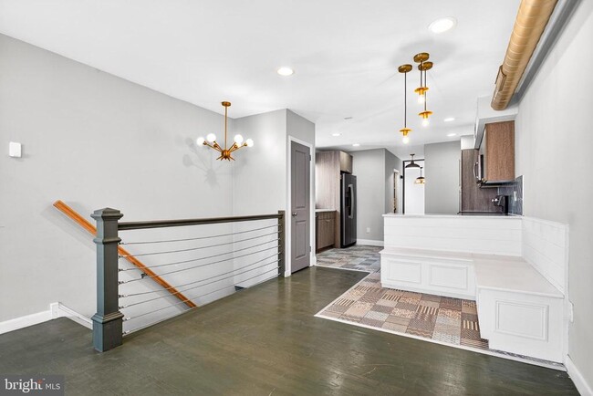 Photo - 2579 Memphis St