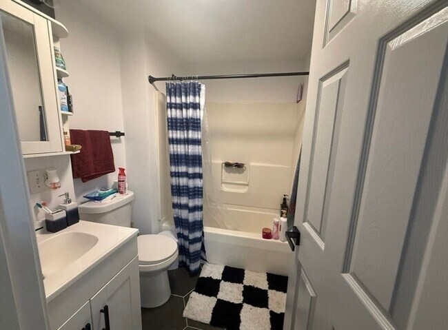 Photo - 12 Gould St Unit 4