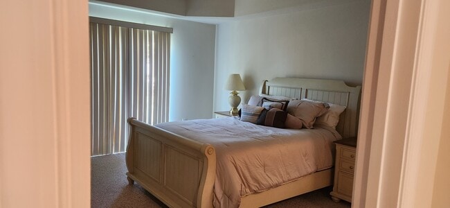 Master Bedroom - 508 Summerset Ct