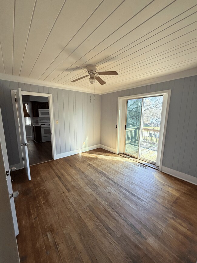 Photo - Spacious 2-Bed Home Across from Pickens Library