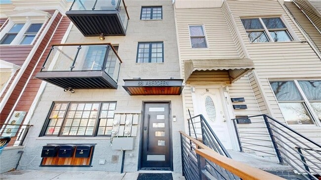 Building Photo - 88 Aberdeen St Unit 2