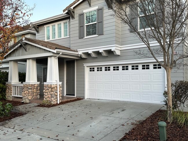 Building Photo - 2449 Milford Dr