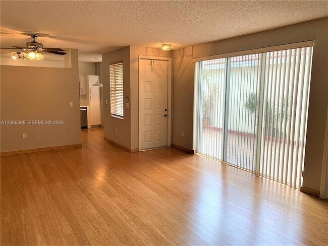 Photo - 1130 Buttonwood Ln