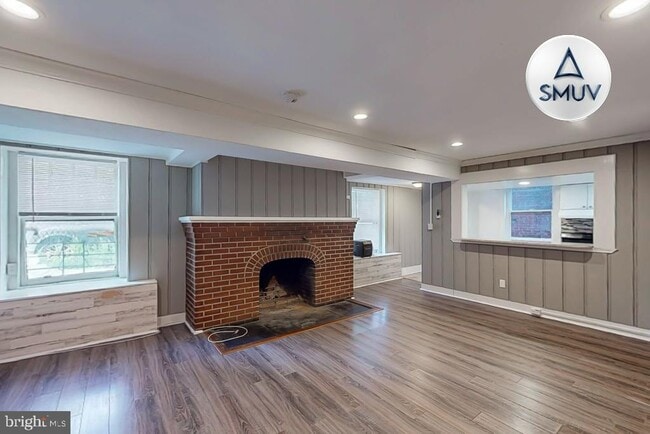 Building Photo - 1041 St Paul St Unit #9R Rental
