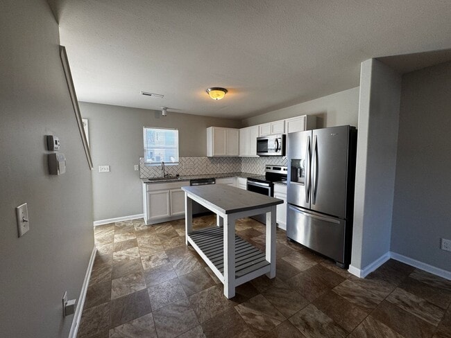 Photo - 3921 Village Park Ct