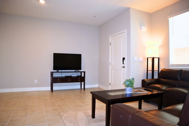 Photo - 1928 Ballard Bay Pl Unidad #2